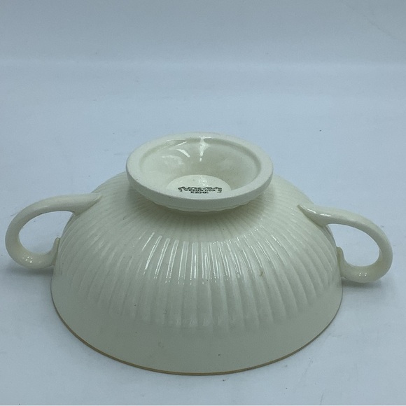 Vintage Wedgwood England Edme Two Handled Soup Bowl on Pedestal - Picture 8 of 10
